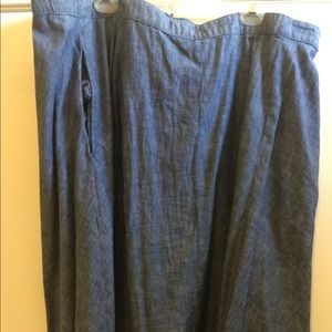 Comfy denim skirt with pockets